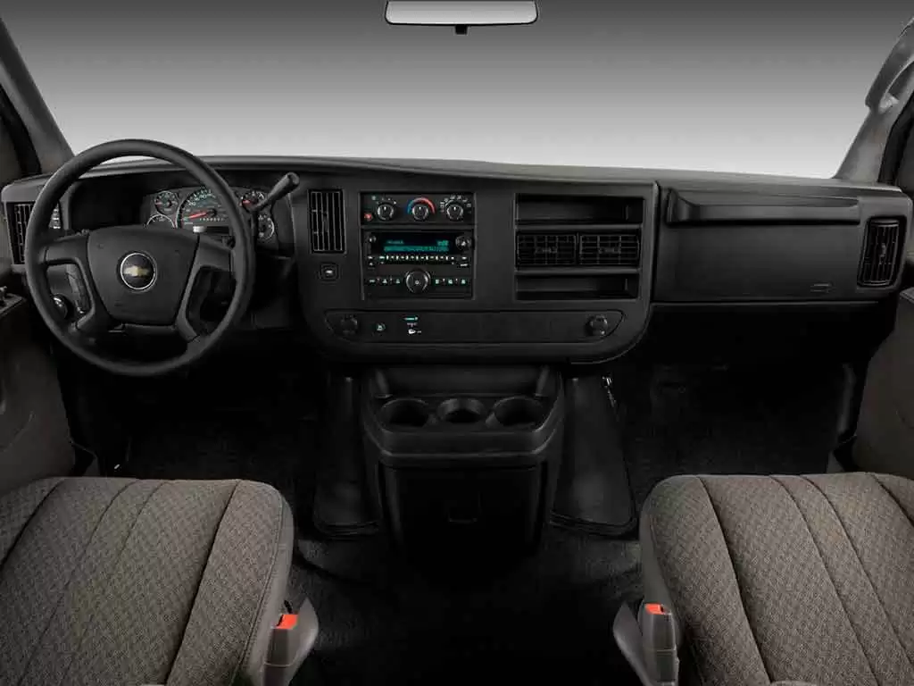 Interior da Van Volkswagen Transporter
